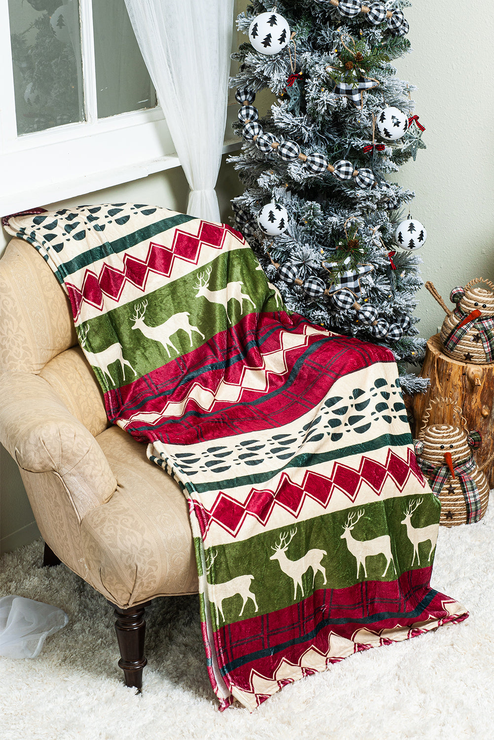 Red Christmas Elk Print Fleece Throw Blanket
