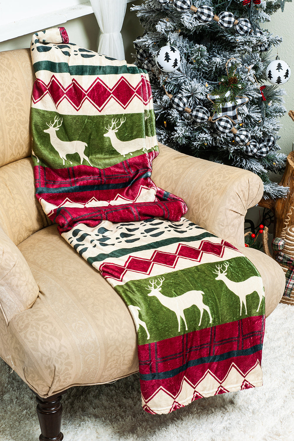 Red Christmas Elk Print Fleece Throw Blanket