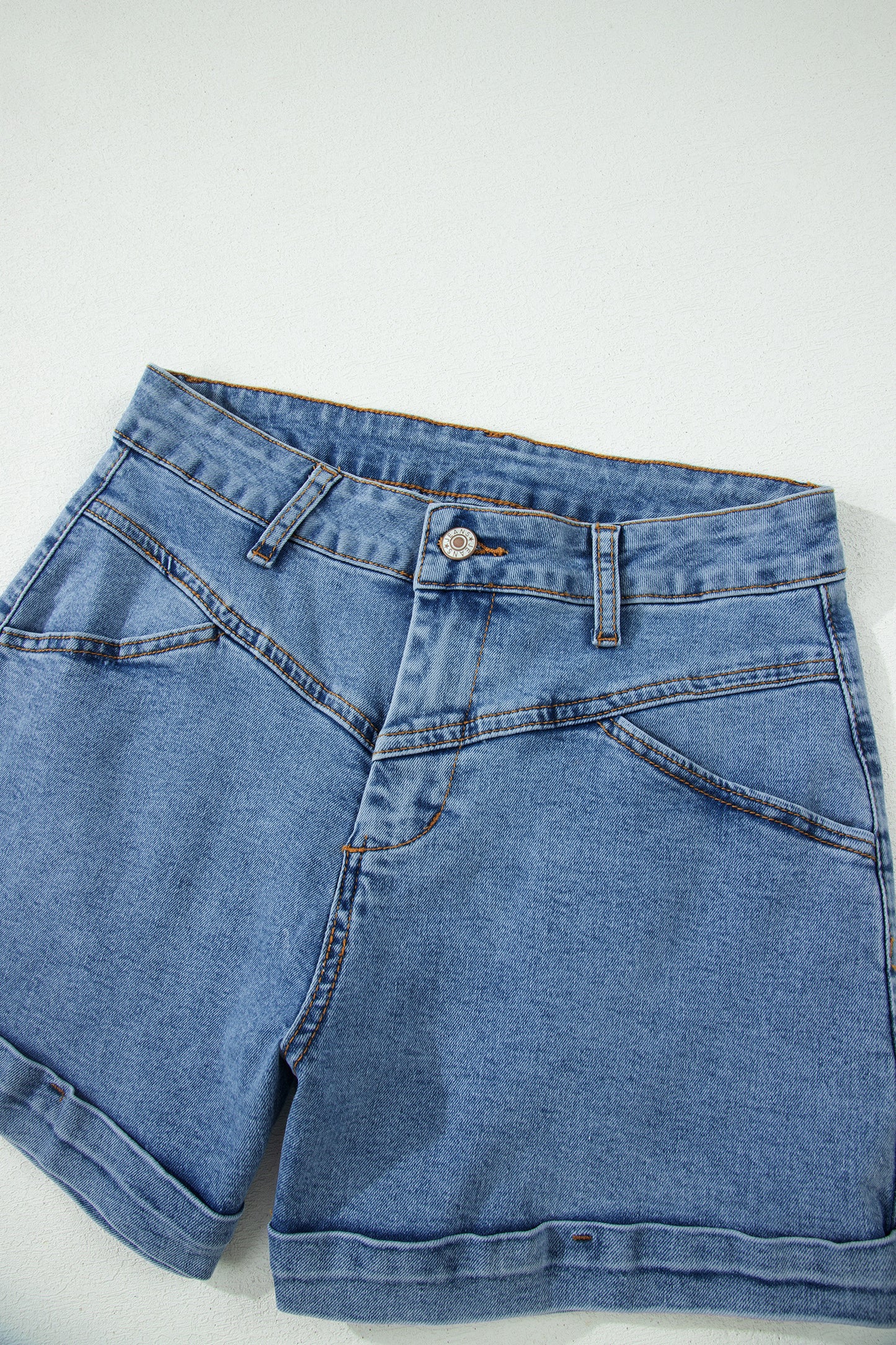 Ivy Seam Detail Pocketed Cuffed Hem Denim Shorts - Cowaa