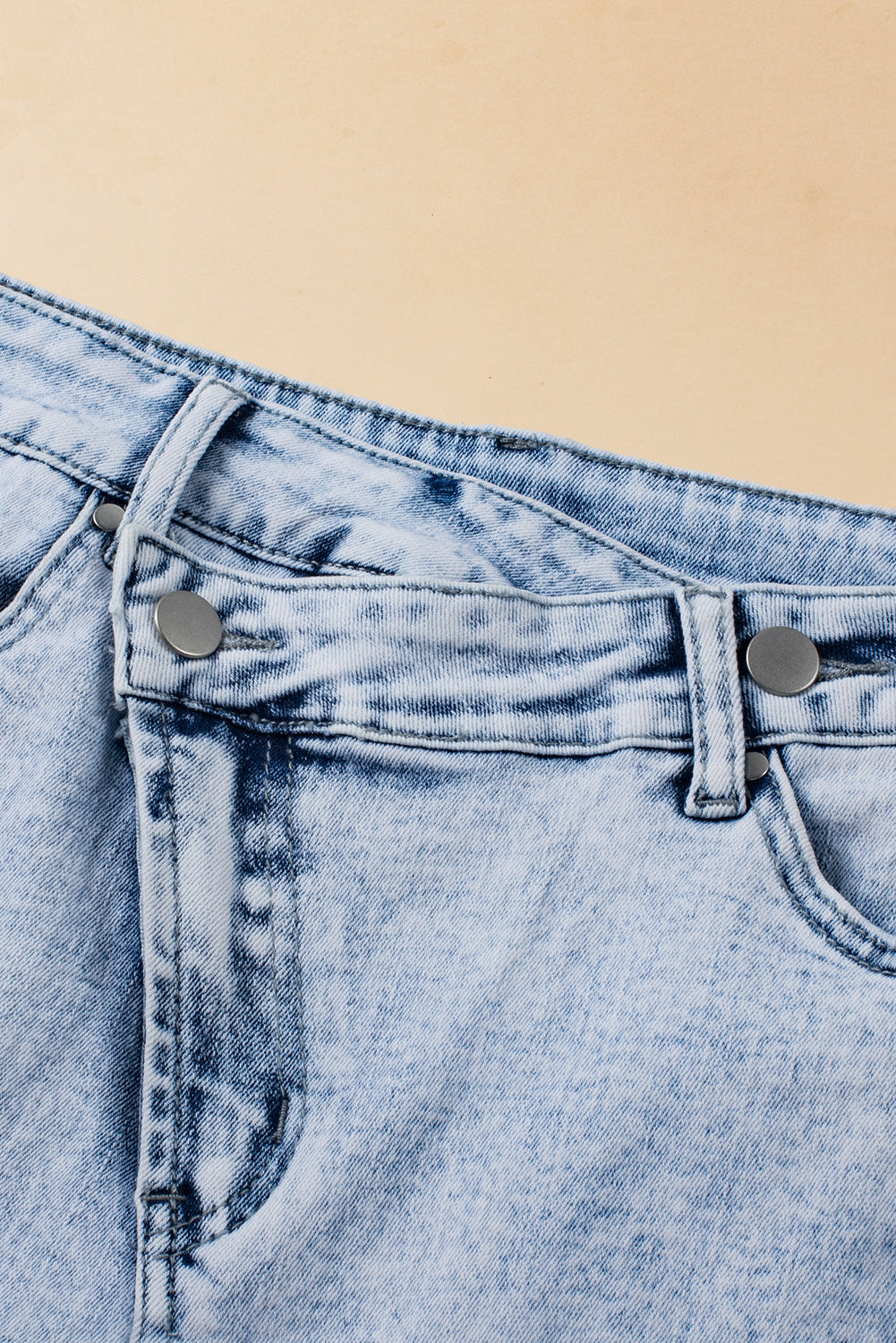 Light Blue Acid Wash Crossed Raw Edge Denim Shorts - Cowaa