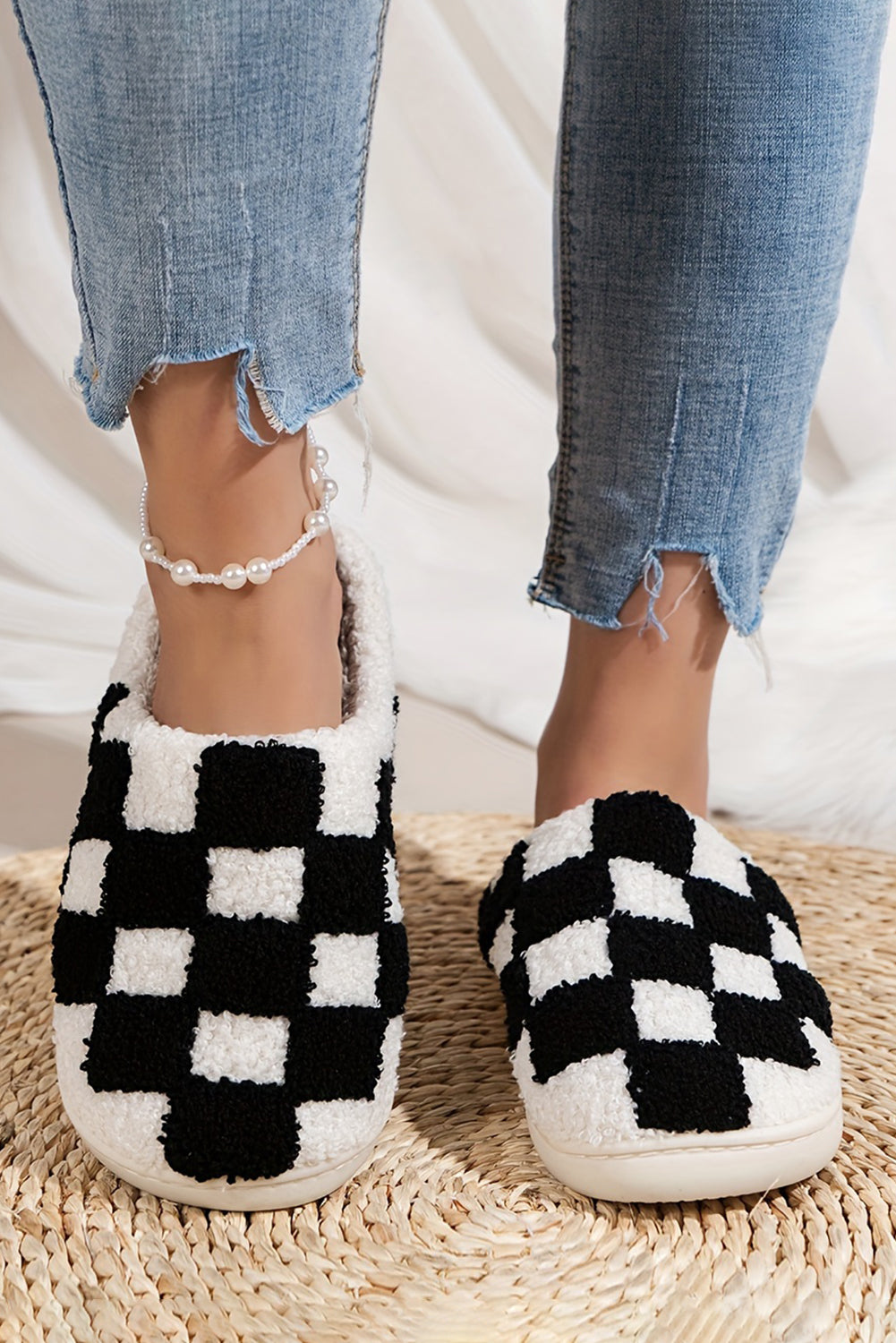Black Checkered Print Fuzzy Slip On Winter Slippers - Cowaa