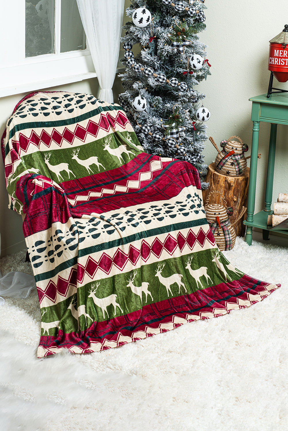 Red Christmas Elk Print Fleece Throw Blanket
