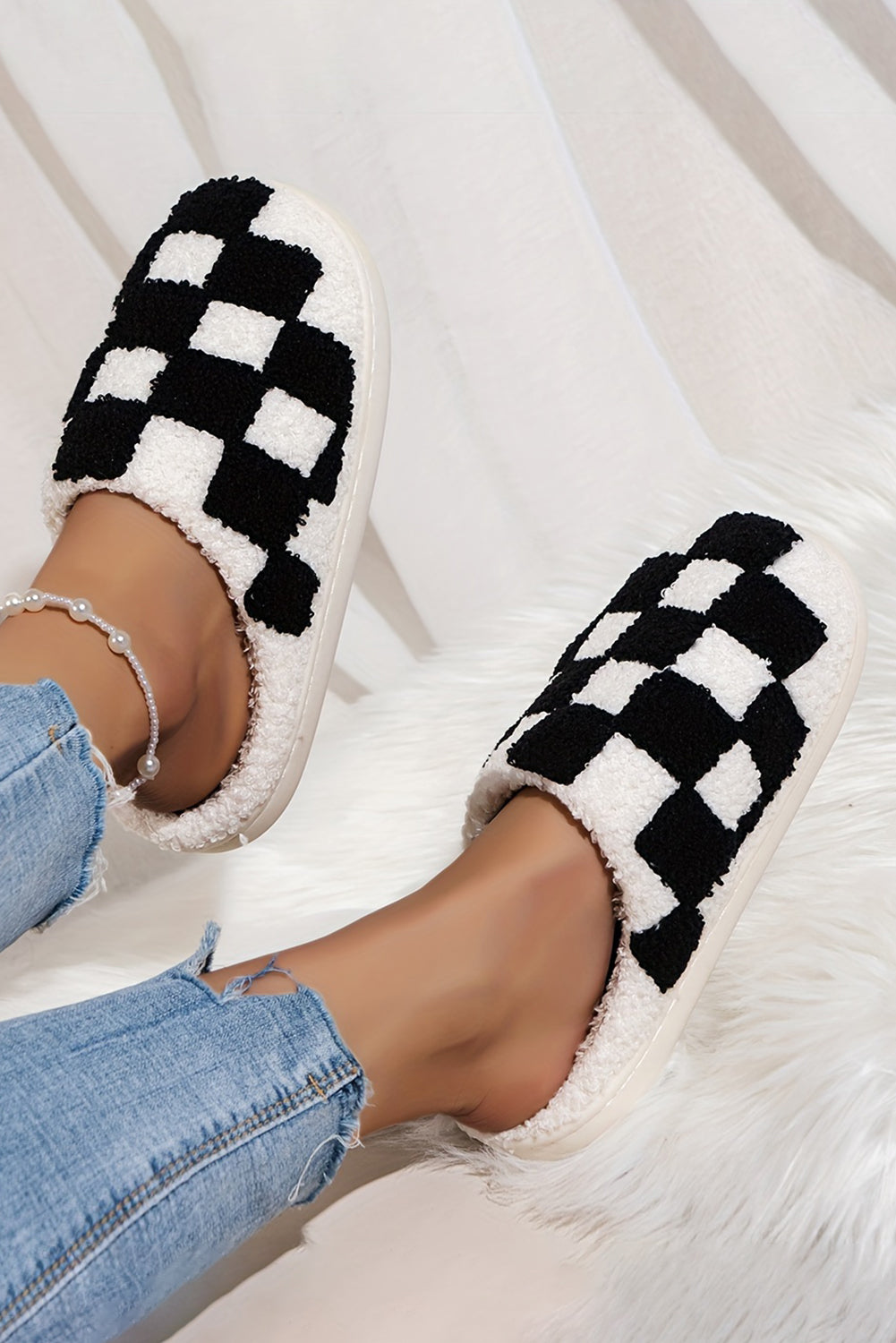 Black Checkered Print Fuzzy Slip On Winter Slippers - Cowaa
