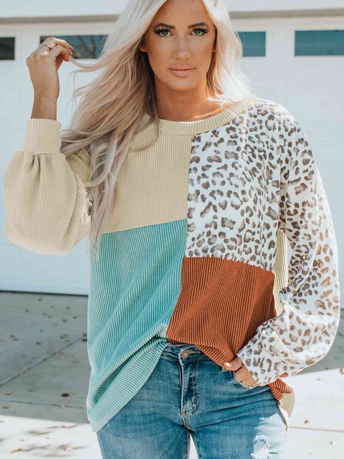 Leopard Round Neck Sweatshirt - Cowaa