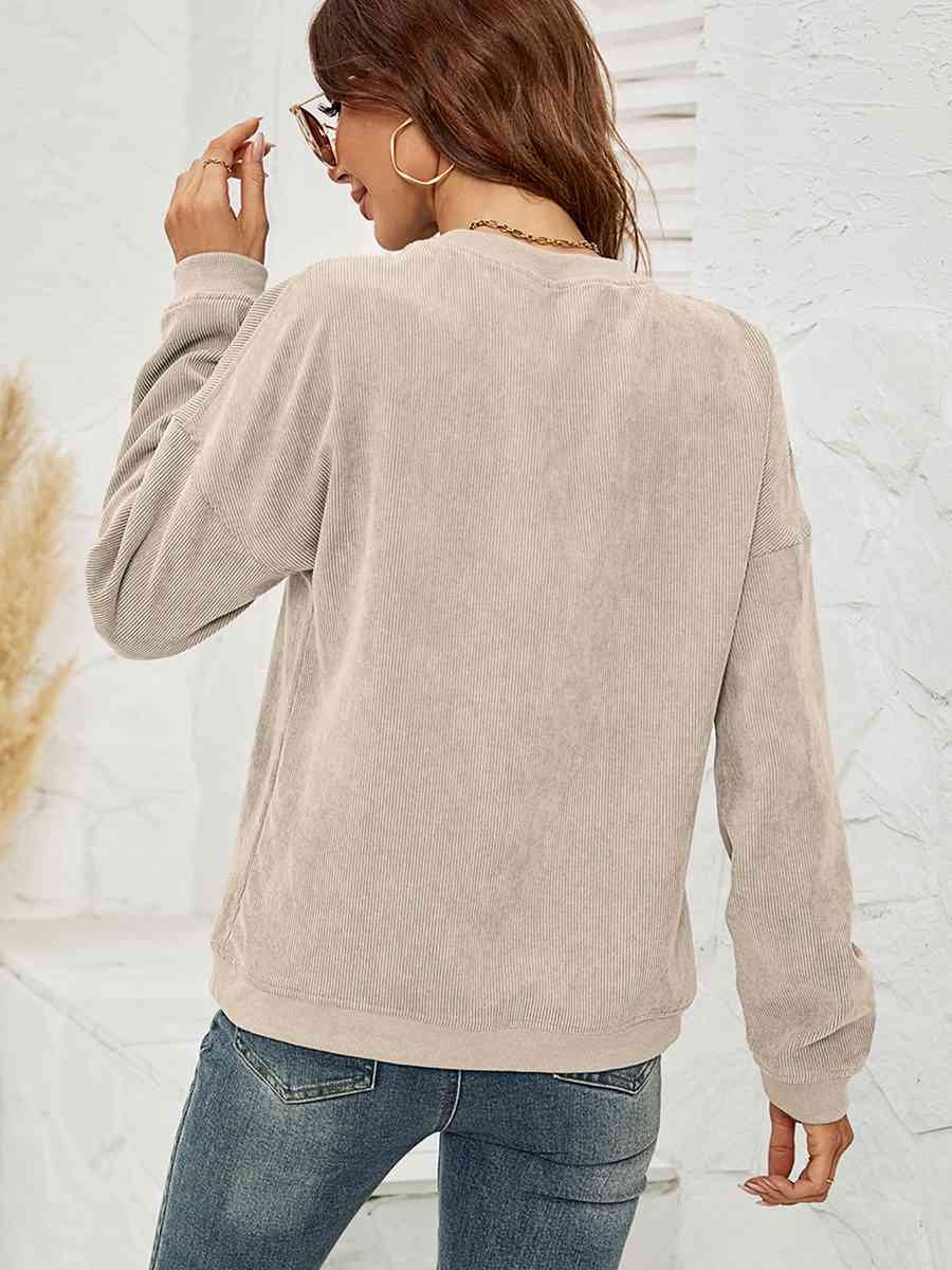 Round Neck Long Sleeve MAMA Graphic Sweatshirt - Cowaa