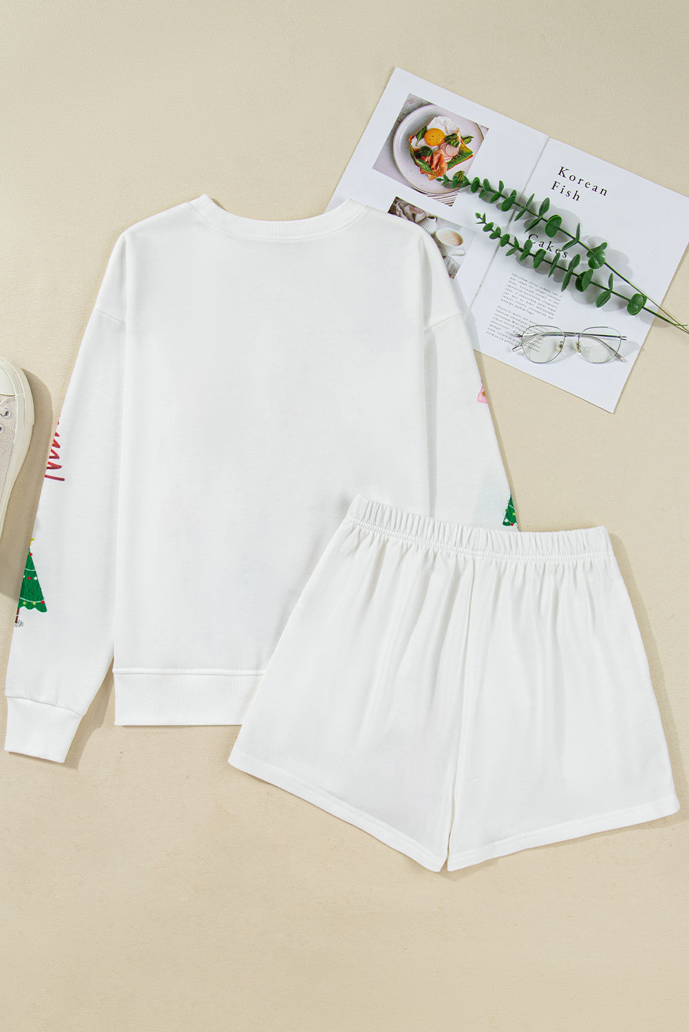 White Christmas Tree Long Sleeve Top and Shorts Pajama Set - Cowaa