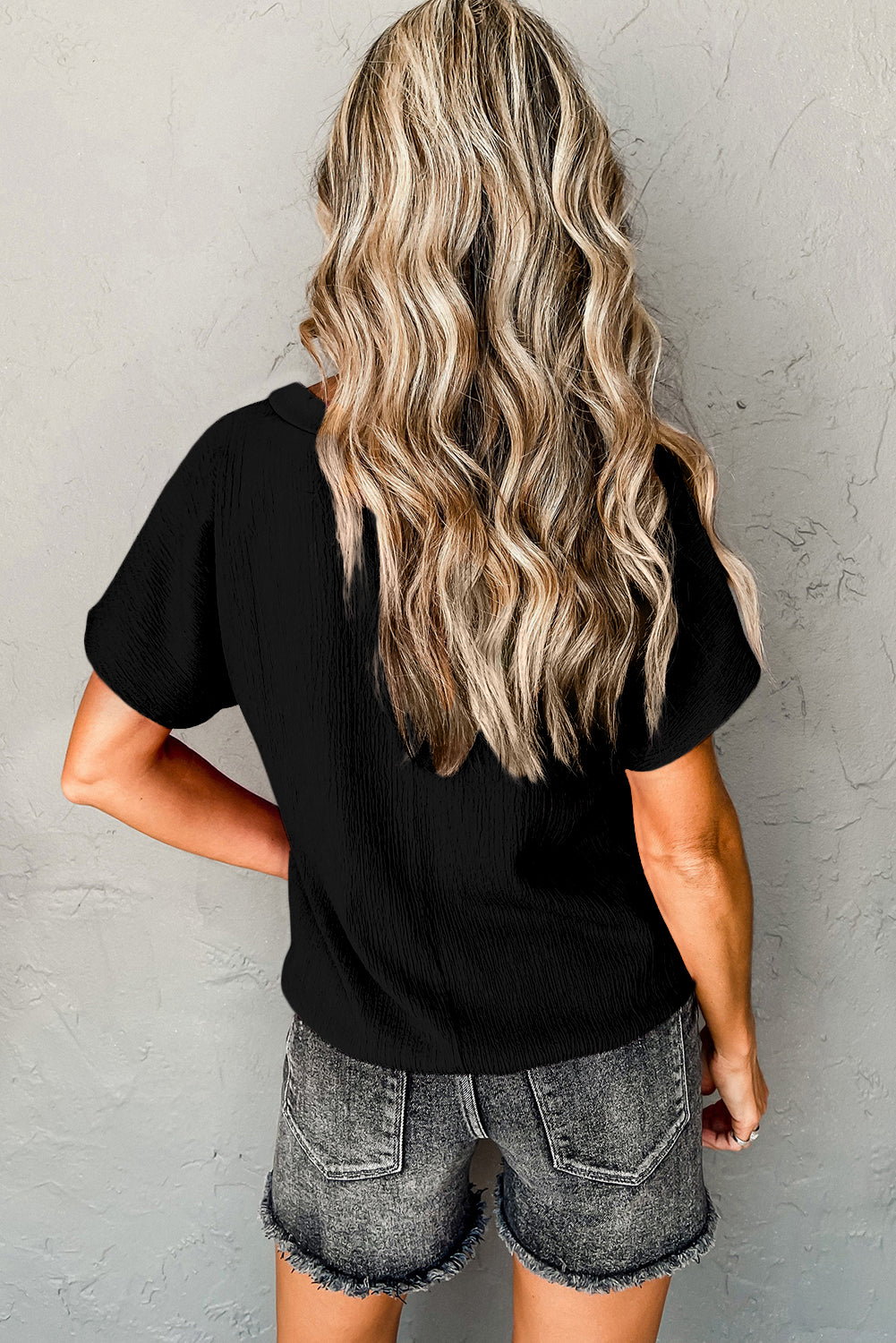 Black Plain Crinkled V Neck Short Sleeve Blouse - Cowaa