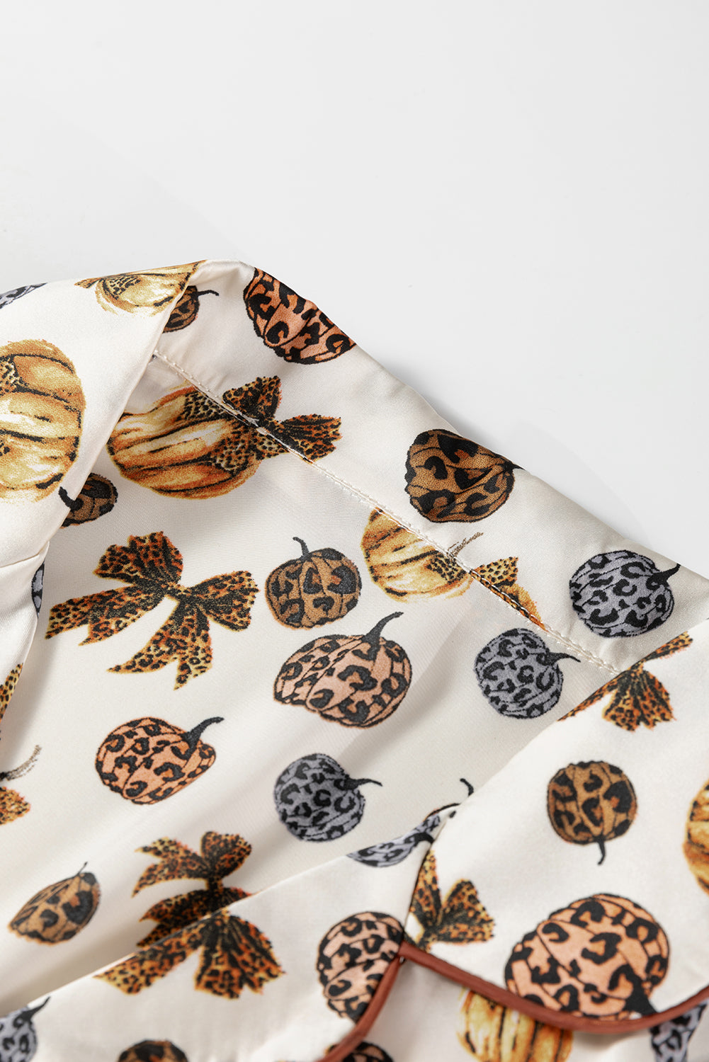 Beige Leopard Pumpkin Allover Halloween 2pcs Pajama Set - Cowaa