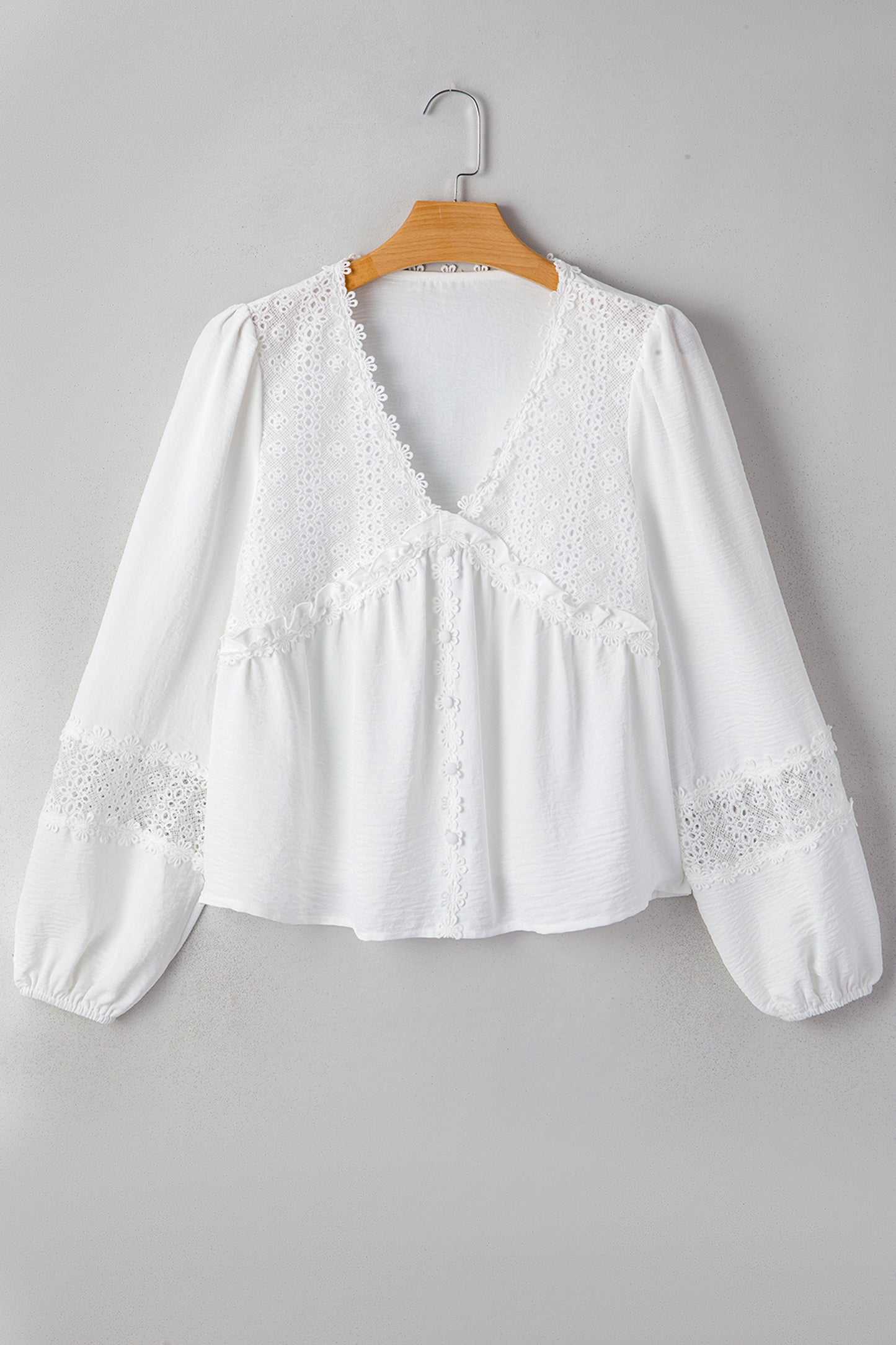 White Solid Color Floral Guipure Lace Patchwork Frilled Long Sleeve Blouse - Cowaa