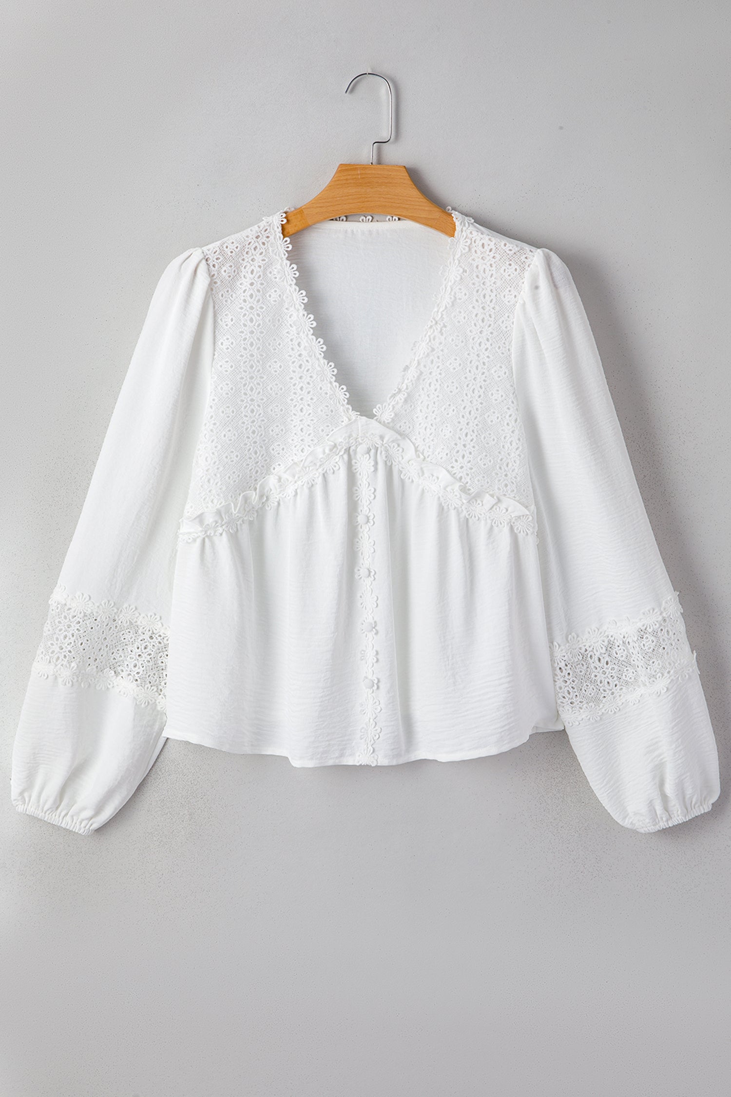 White Solid Color Floral Guipure Lace Patchwork Frilled Long Sleeve Blouse - Cowaa