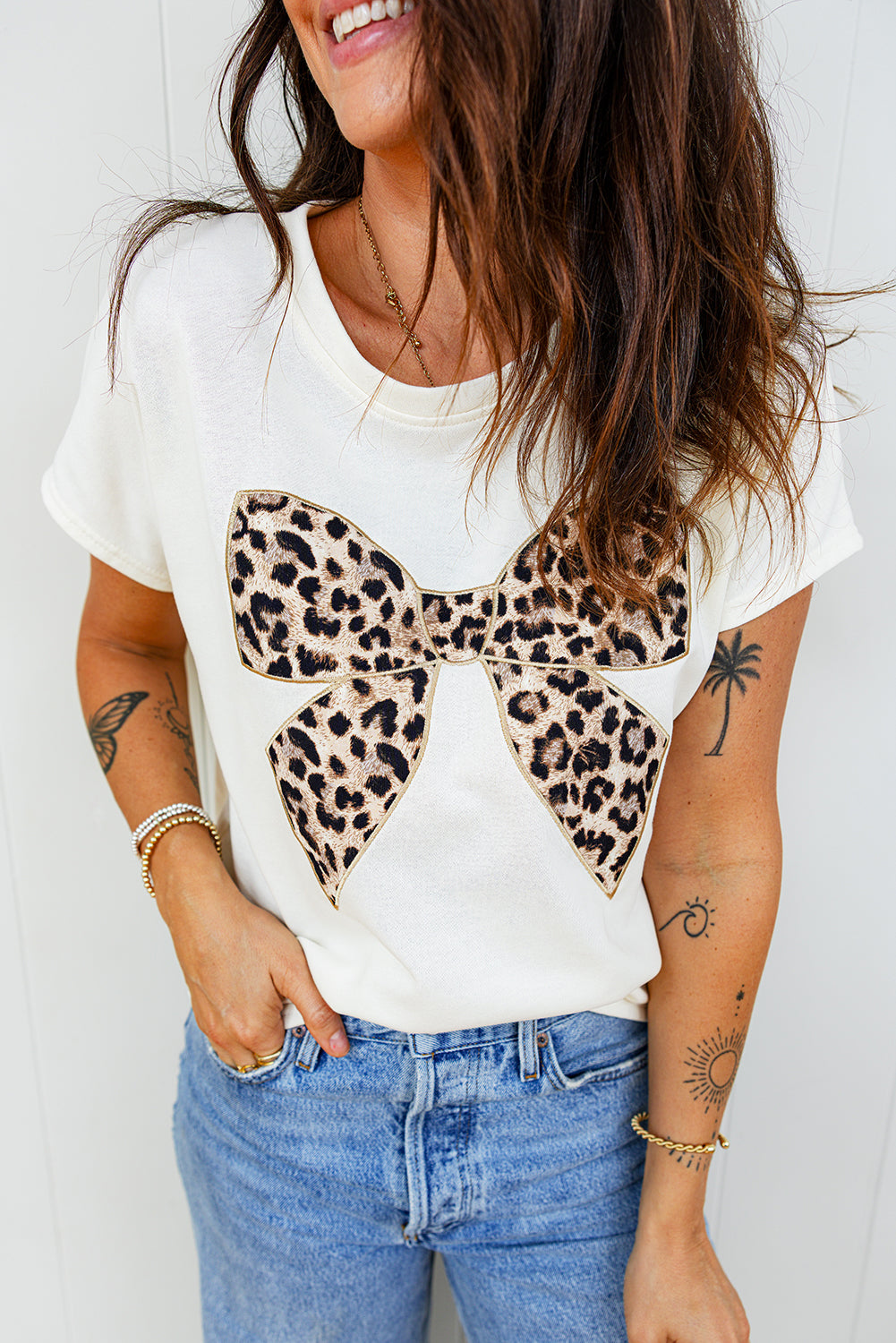 White Leopard Bow Embroidered Cotton Round Neck T Shirt - Cowaa