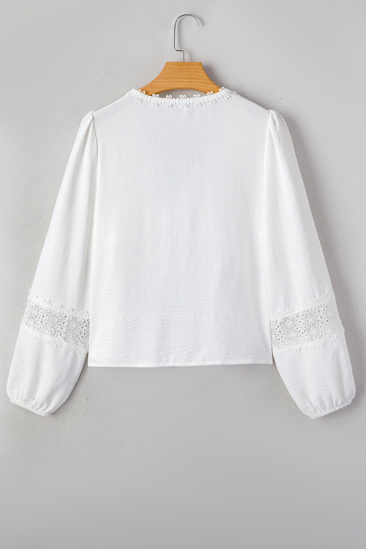 White Solid Color Floral Guipure Lace Patchwork Frilled Long Sleeve Blouse - Cowaa