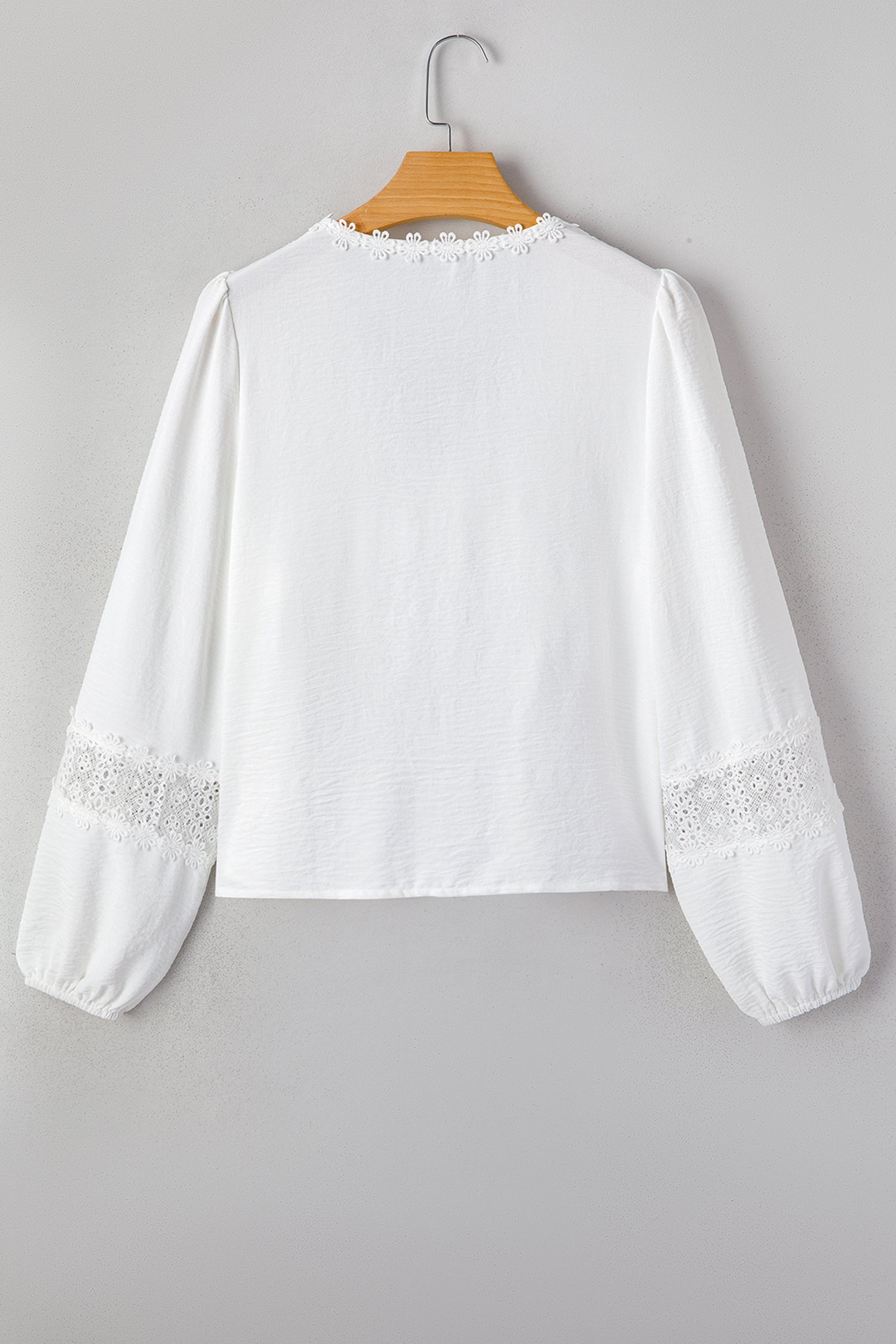 White Solid Color Floral Guipure Lace Patchwork Frilled Long Sleeve Blouse - Cowaa