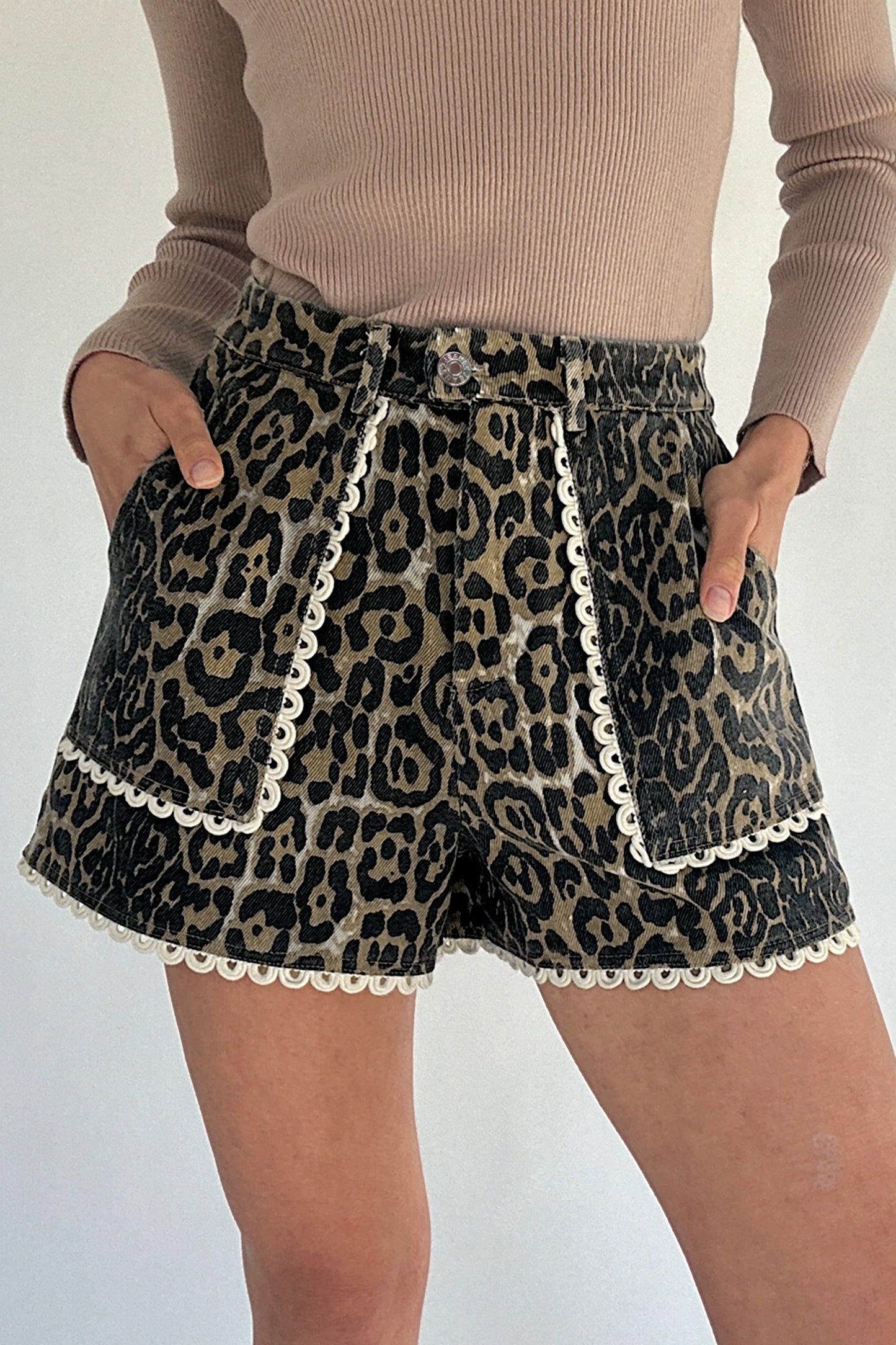 Khaki Contrast Scalloped Lace Trim Leopard Denim Shorts.