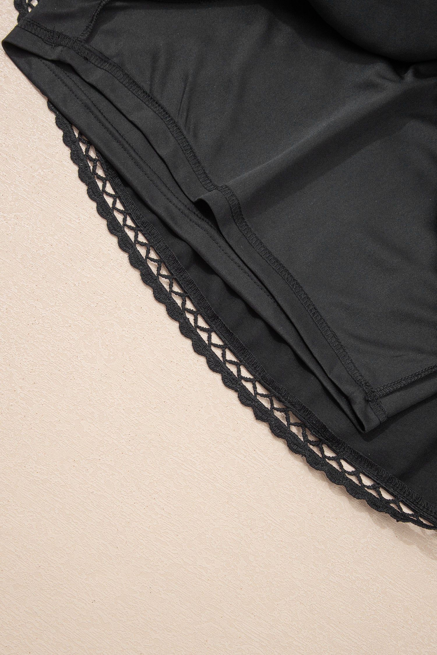 Black Plus Size Frilled Elastic Waist Lace Trim Boho Ruffled Shorts - Cowaa