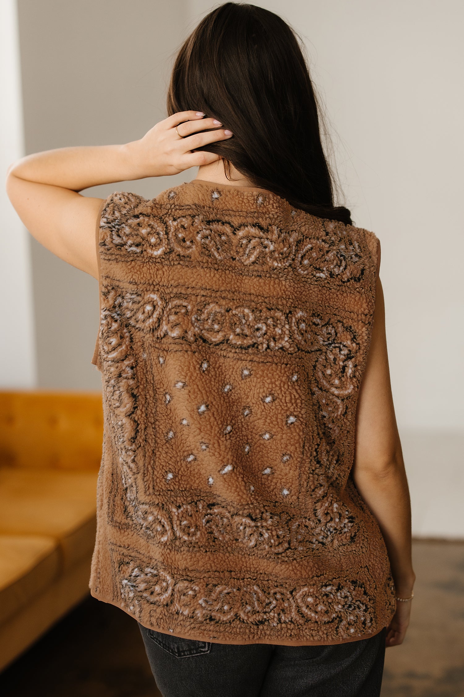 Brown Sherpa Paisley Print Pocketed Western Fashion Vest Jacket - Cowaa