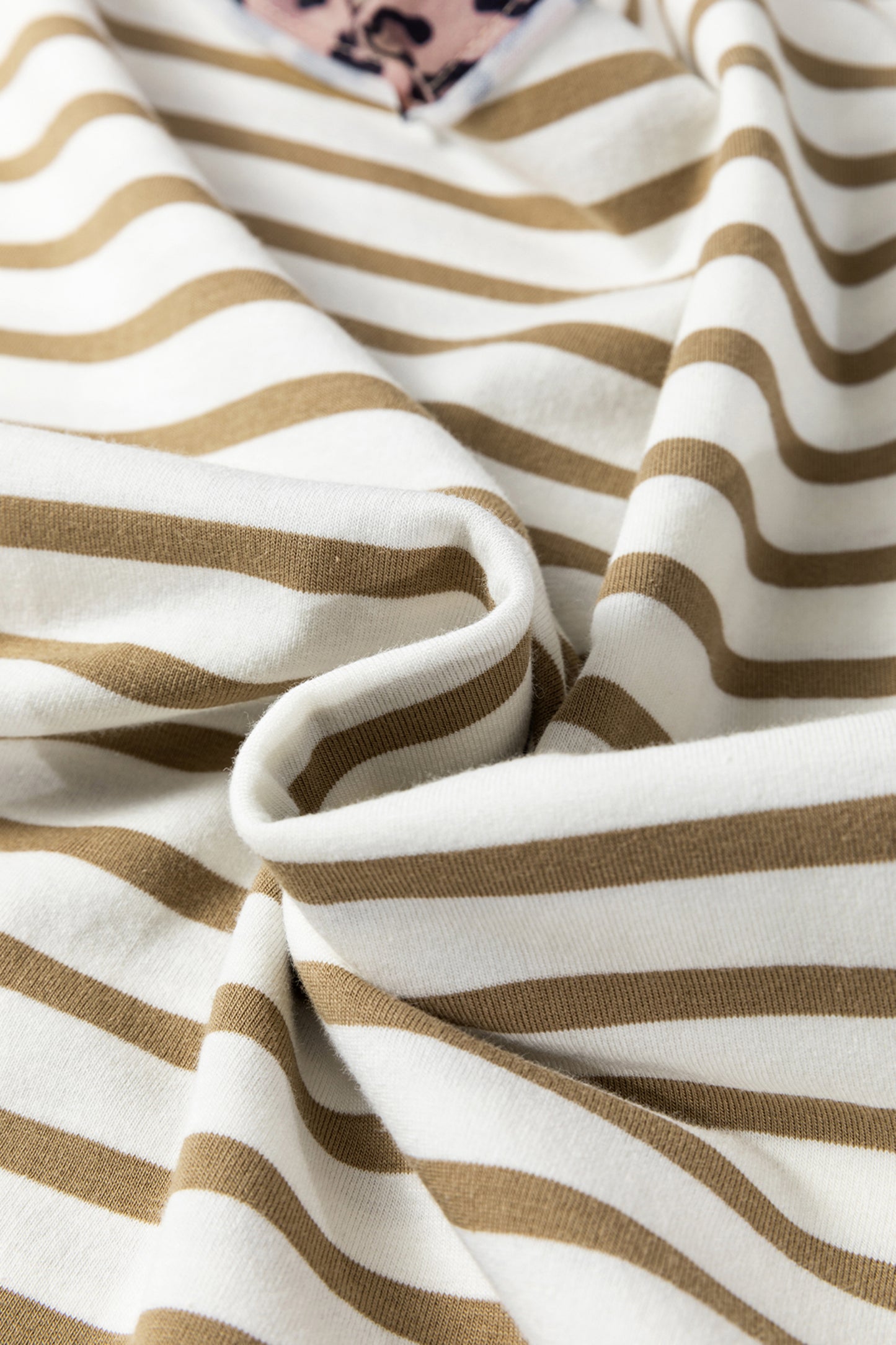 Khaki Stripe Leopard Patchwork Round Neck Loose T Shirt - Cowaa