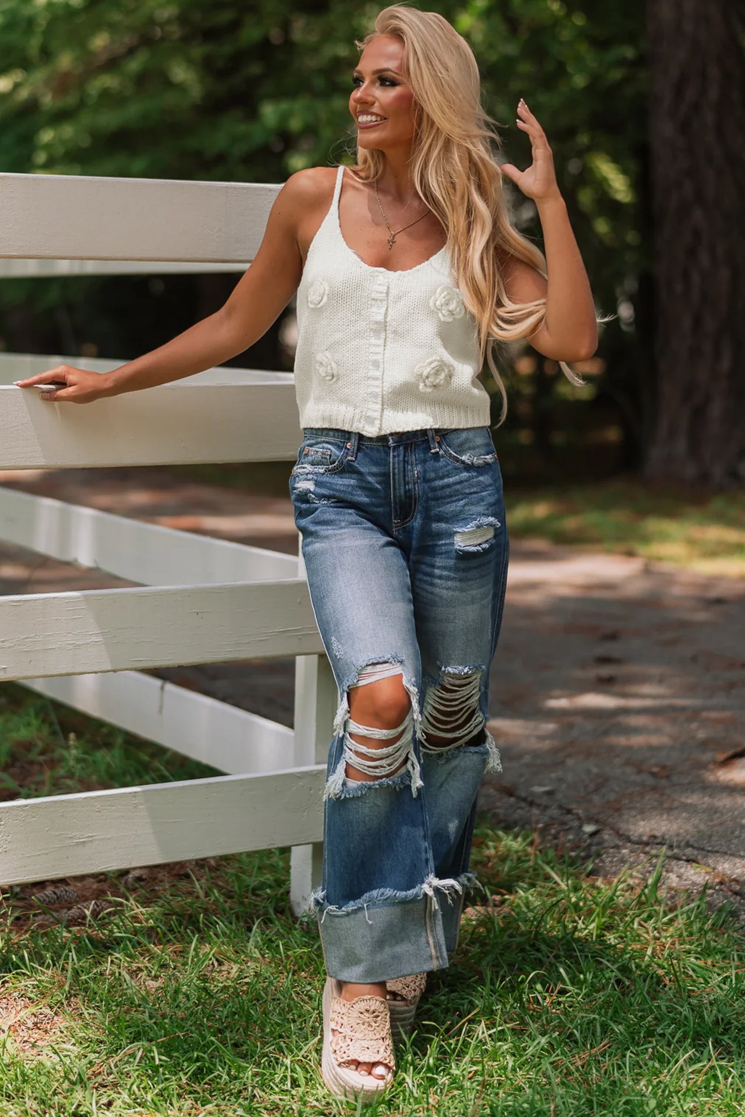 White 3D Flower Spaghetti Straps Sweater Vest - Cowaa