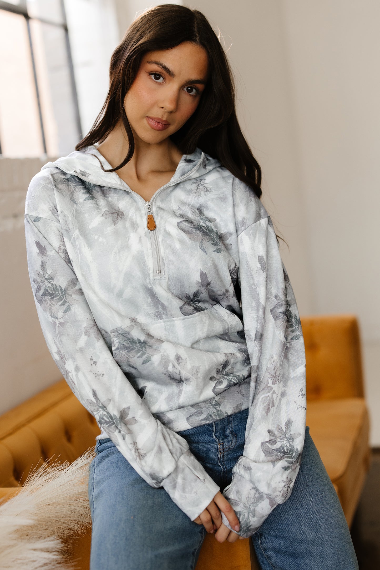 Gray Camo Leaf Print Kangaroo Pocket Quarter Zip Hoodie - Cowaa