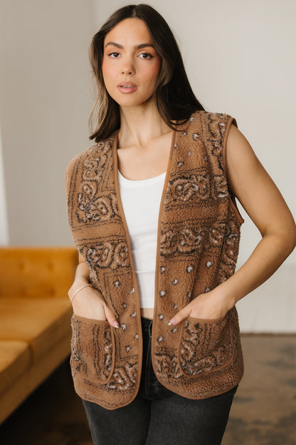 Brown Sherpa Paisley Print Pocketed Western Fashion Vest Jacket - Cowaa