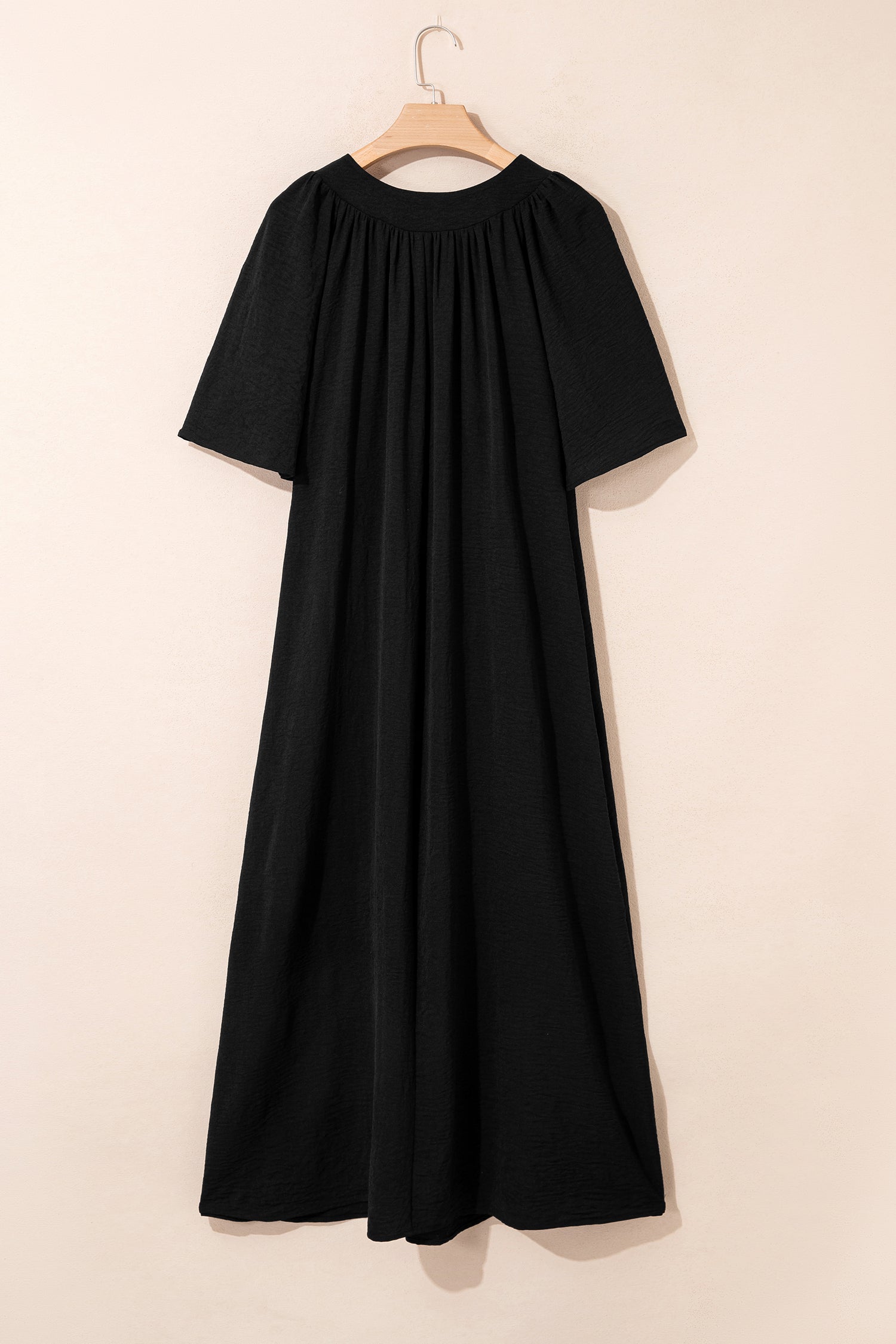 Black Plus Size Solid Color Notched Neck Short Sleeve Loose Dress - Cowaa