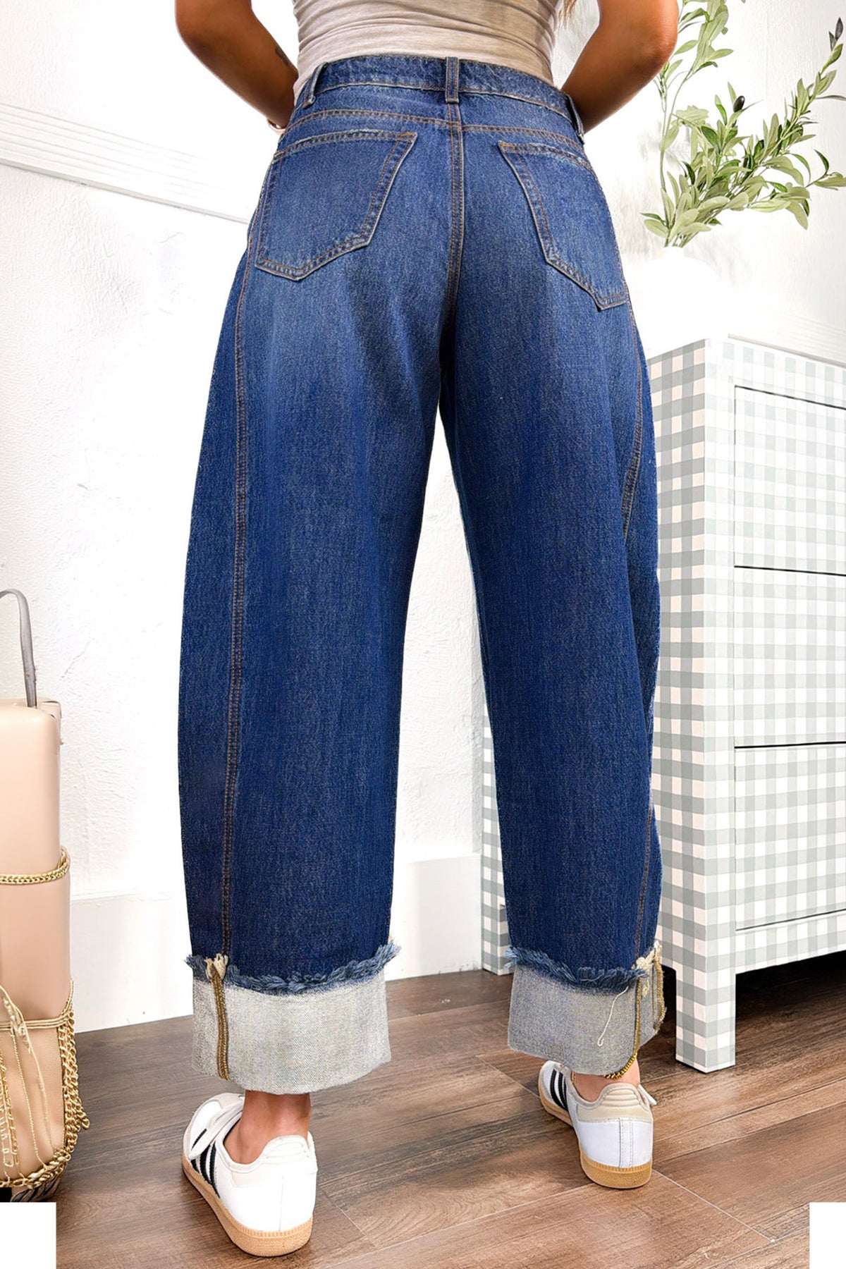 Myosotis Raw Hem Turnup Loose Ankle-length Jeans